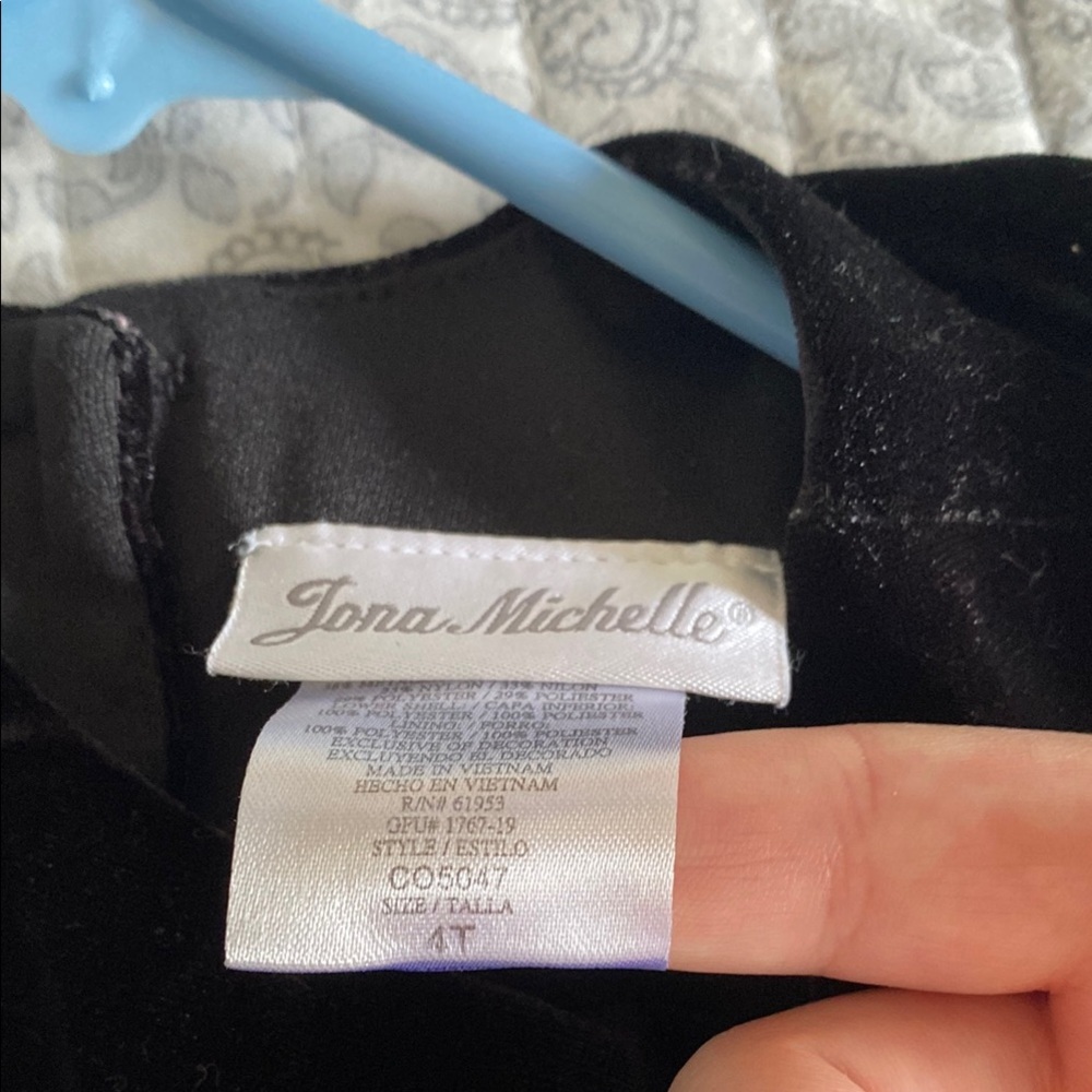 Jona Michelle Formal Black and White Dress with Elegant Tulle - Picture 2 of 9